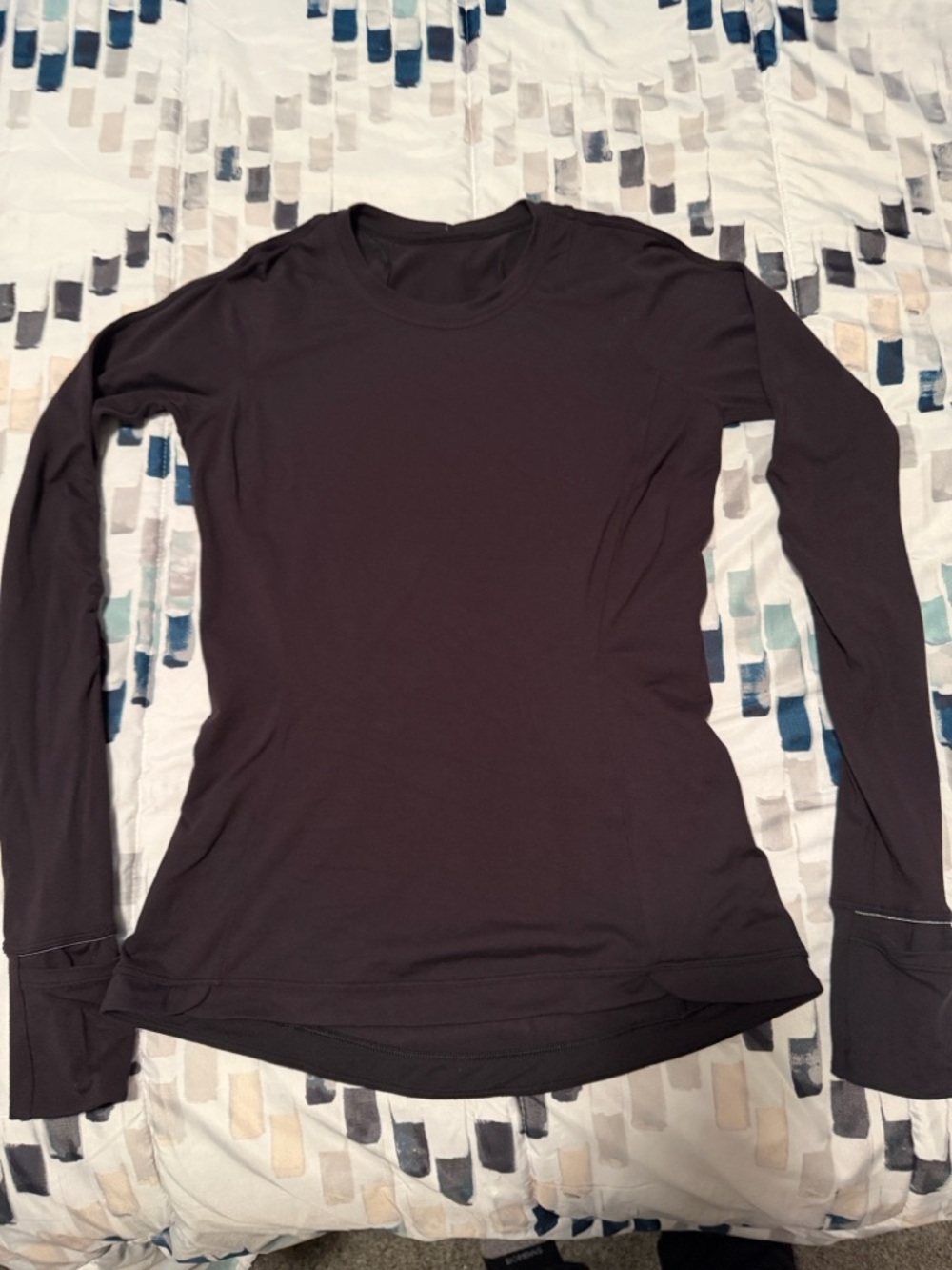 Women's Long-Sleeve Crew Neck Top in Black
